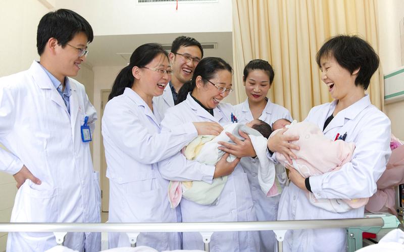 试管婴儿、35 岁医生、生殖医疗
