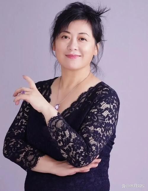 51 岁女性
