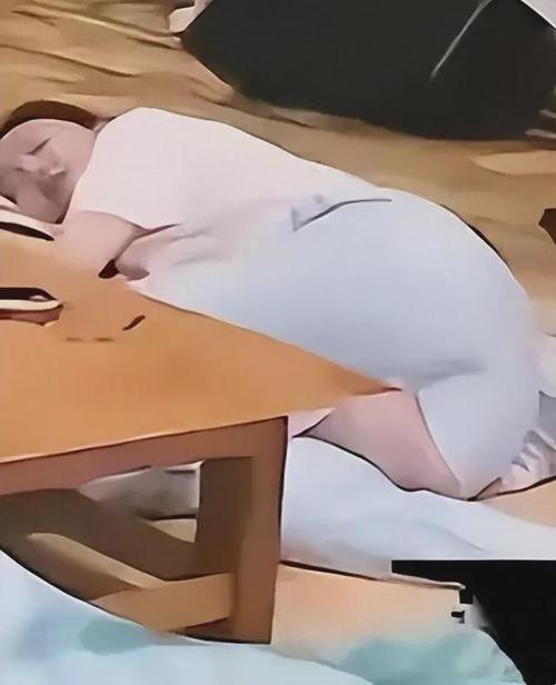  躺卧