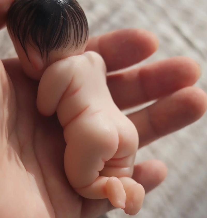 定制婴儿